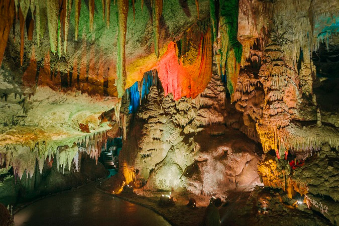 Prometheus Cave / Sataplia